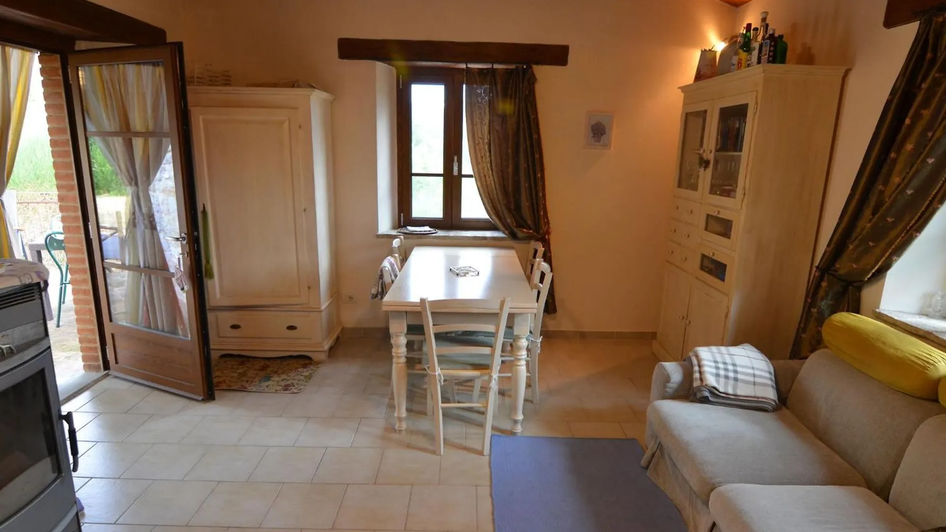 Cozy Apartment With Garden Patio Storage Deckchairs Bbq Pennabilli 0*,