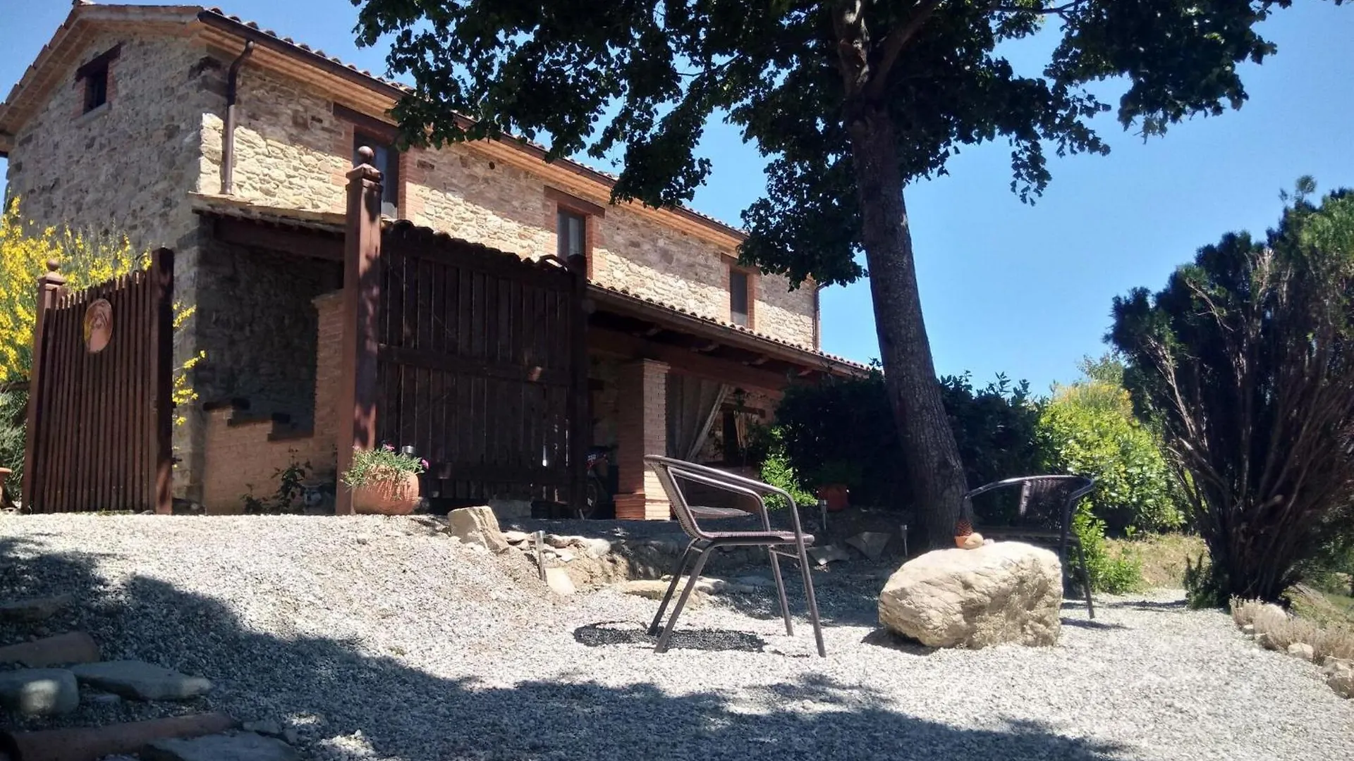 Cozy Apartment With Garden Patio Storage Deckchairs Bbq Pennabilli Włochy
